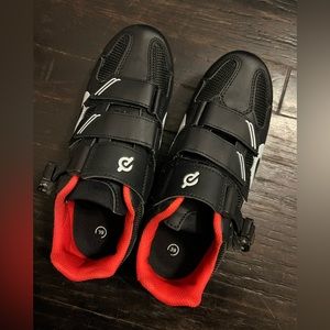 Peloton bike shoes size 8 - used